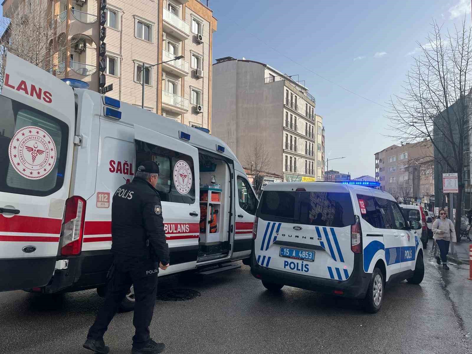 Burdur’da elektrikli bisiklet ile otomobil çarpıştı: 1 yaralı