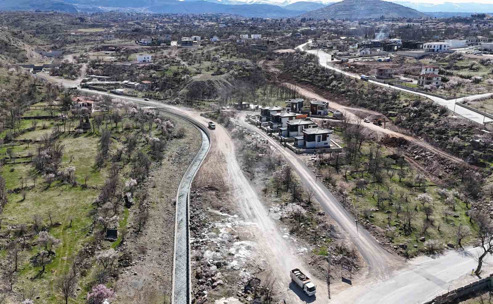 Melikgazi&rsquo;nin ulaşımda yeni g&uuml;zergahı i&ccedil;in &ccedil;alışmalar başladı
