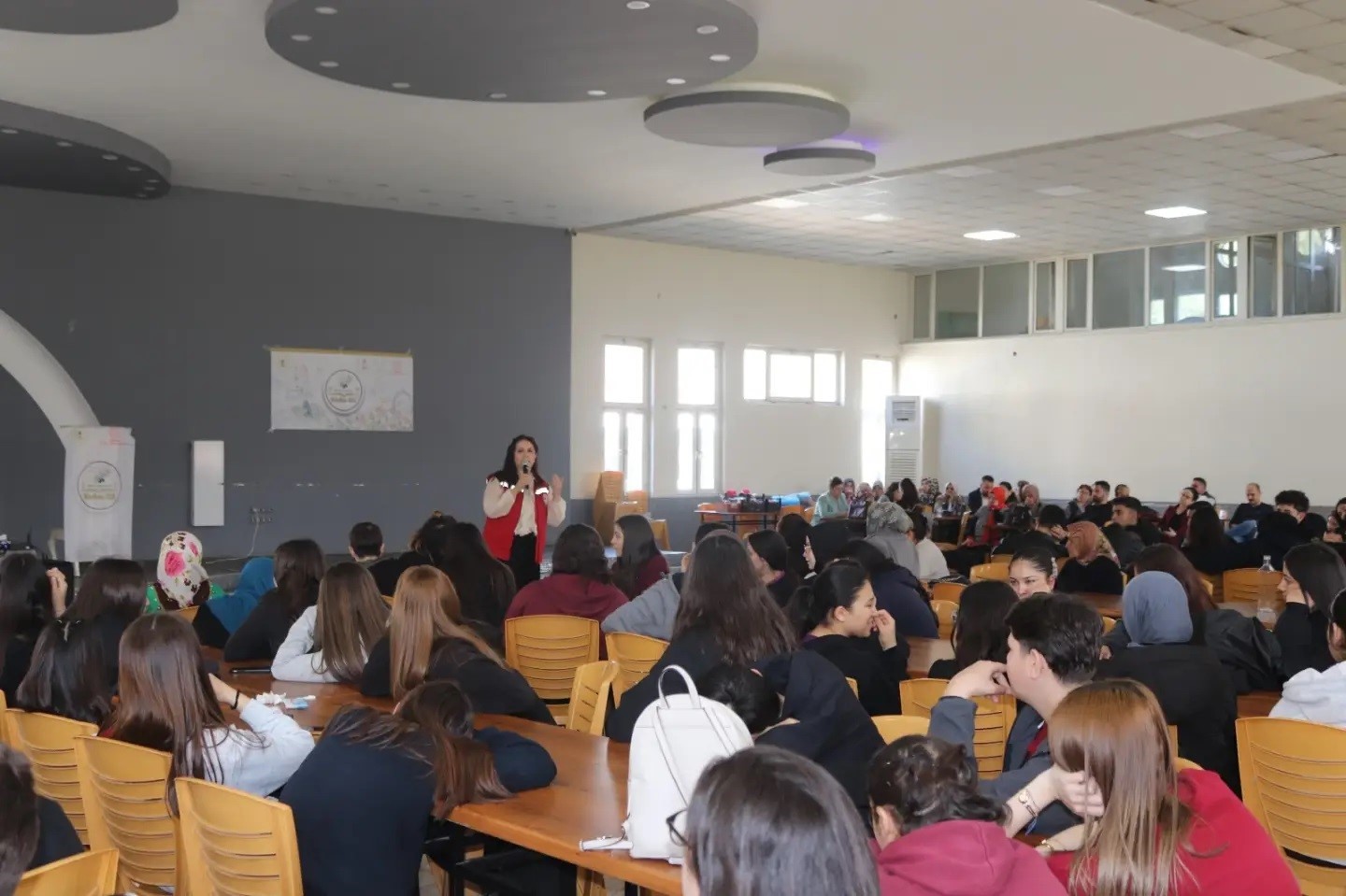 Akhisar&rsquo;da gıda g&uuml;venliğine &rsquo;Kadın eli&rsquo; dokunuşu
