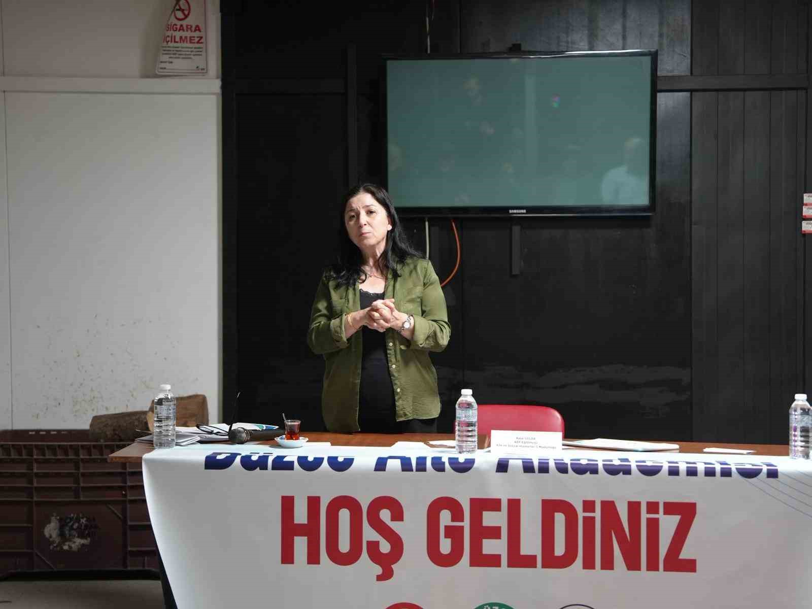 Aile akademisi Aydınpınar&rsquo;da ger&ccedil;ekleştirildi
