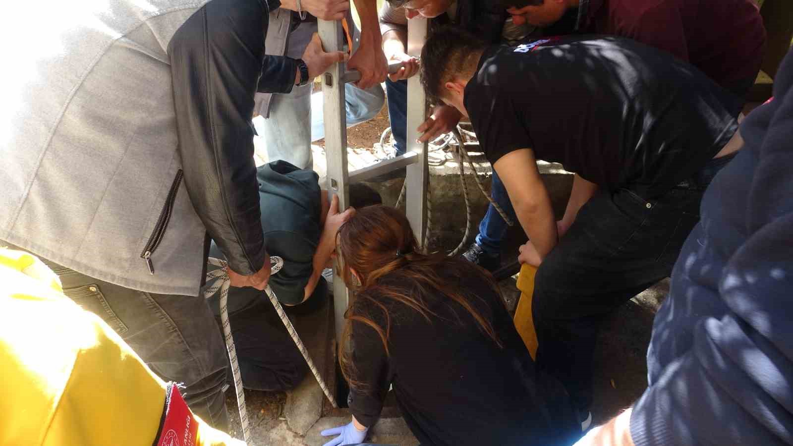 Foseptik &ccedil;ukuruna d&uuml;şen 10 yaşındaki &ccedil;ocuk operasyonla kurtarıldı
