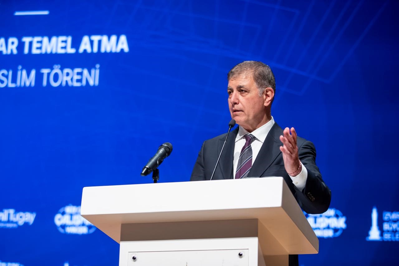 İzmir&rsquo;de tarihi g&uuml;n; B&uuml;y&uuml;kşehir&rsquo;den toplu a&ccedil;ılış ve temel atma t&ouml;reni
