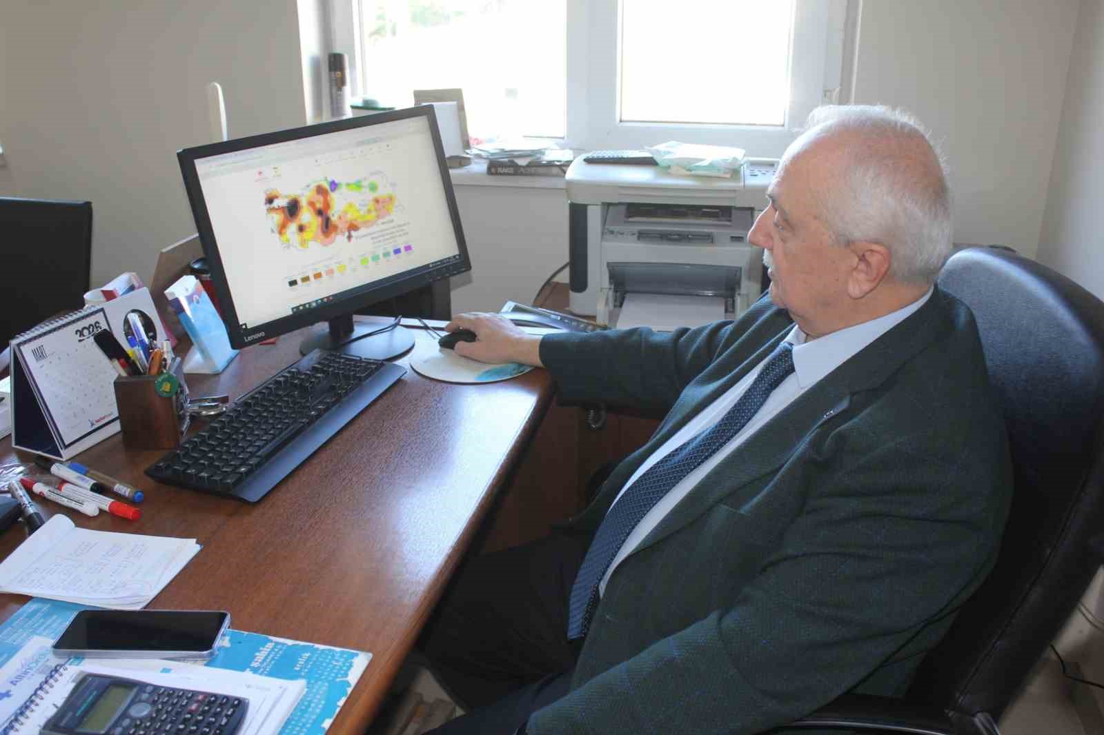 Prof. Dr. Yusuf Demir&rsquo;den fındık i&ccedil;in &rsquo;sulama&rsquo; uyarısı
