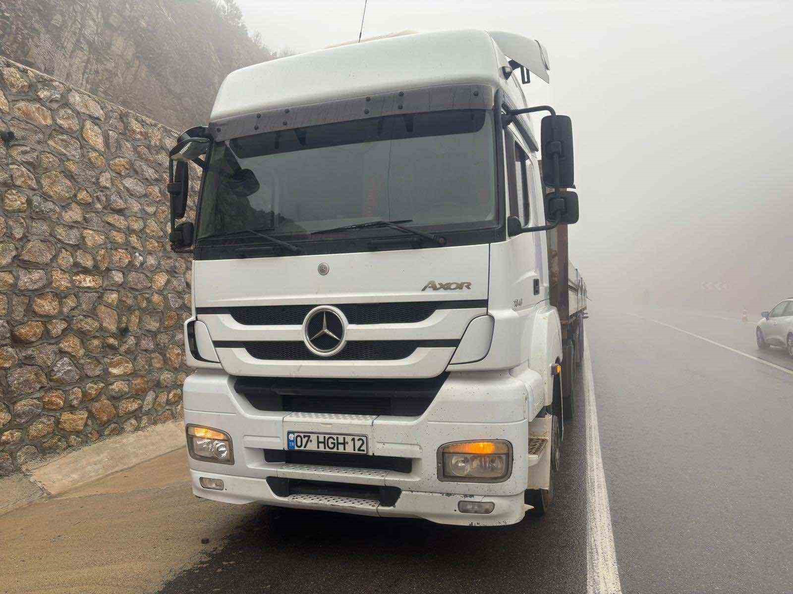 Konya-Antalya karayolunda feci kaza: 1 ölü, 3 yaralı