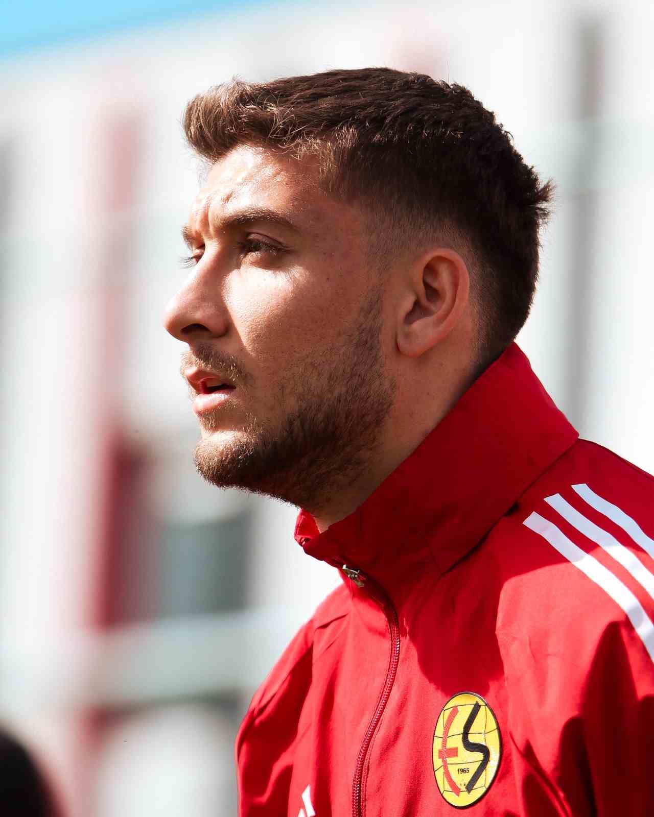 Eskişehirspor&rsquo;da kritik K&uuml;tahyaspor ma&ccedil;ı hazırlıkları s&uuml;r&uuml;yor
