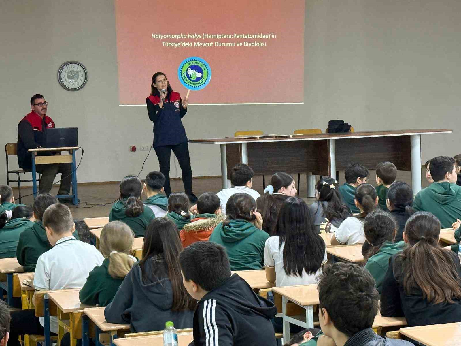 6. Sınıf öğrencilerine organik tarım ve kahverengi kokarca eğitimi verildi