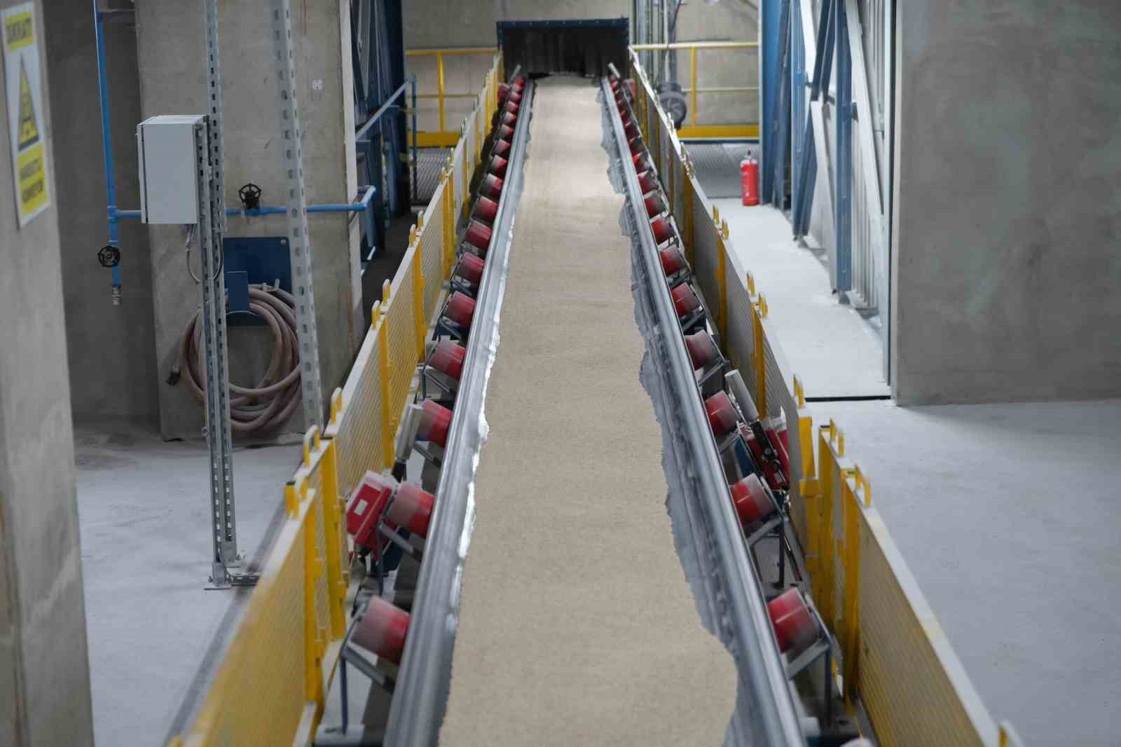 K&uuml;resel g&uuml;bre krizine yerli &ccedil;&ouml;z&uuml;m: Arz sorunu yok
