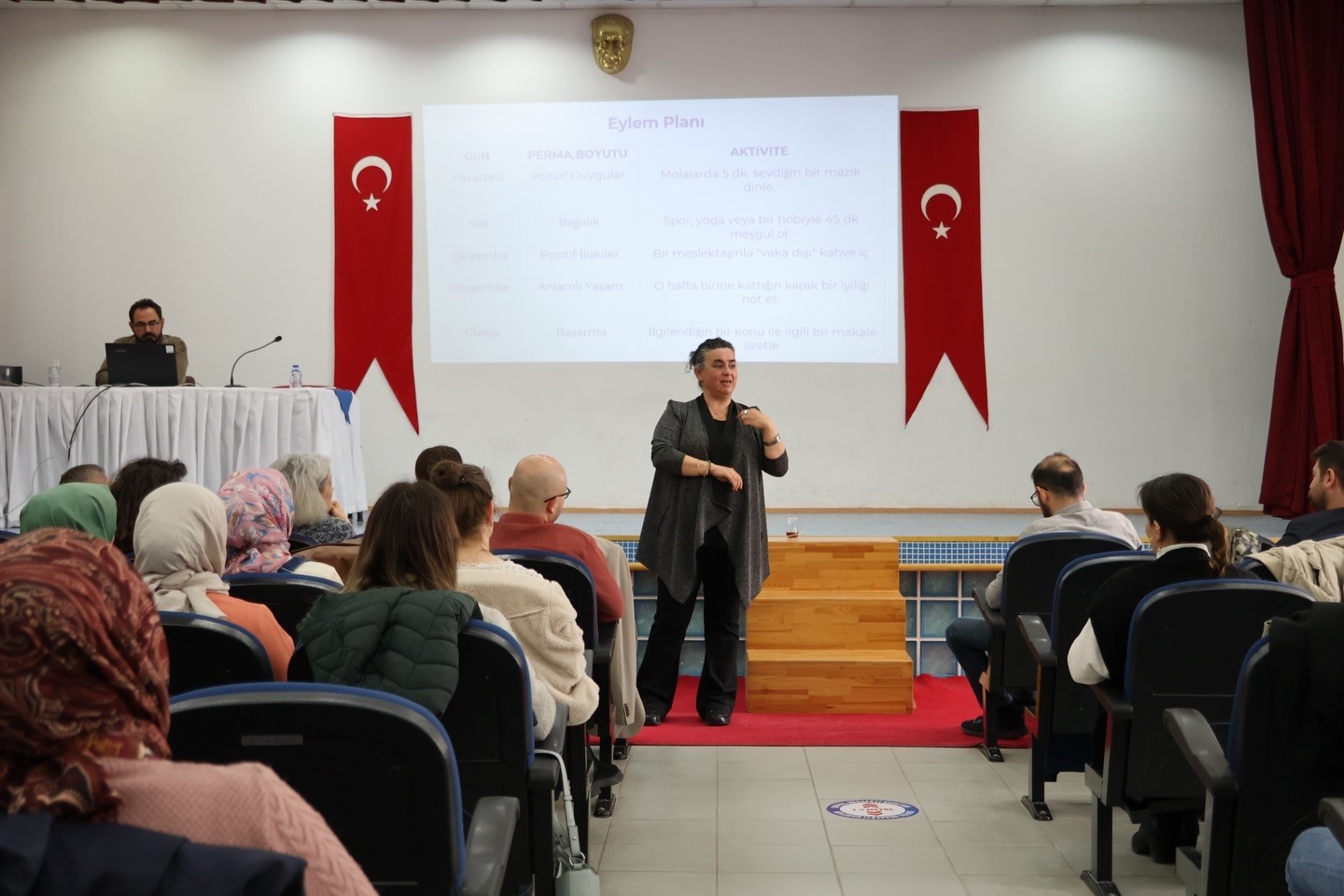 Bilecik&rsquo;te Psikolojik Danışmanlar semineri d&uuml;zenlendi
