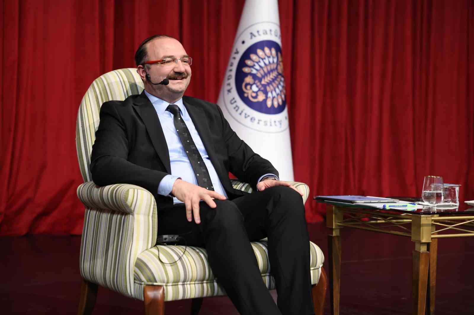 Rektör Hacımüftüoğlu, geleceğin hekimleriyle bir araya geldi