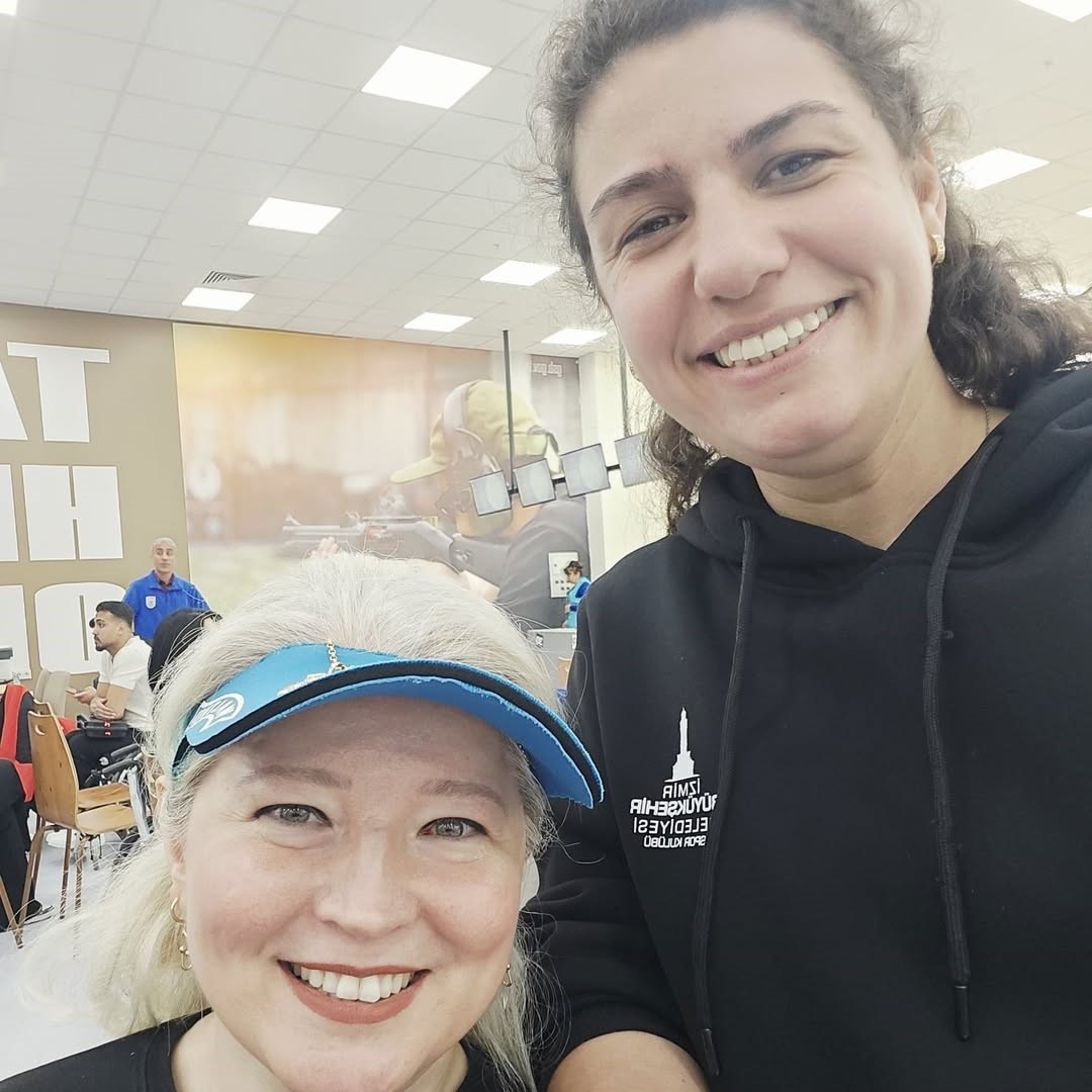 Bursa&rsquo;nın gururu Aysel &Ouml;zgan&rsquo;dan altın madalya
