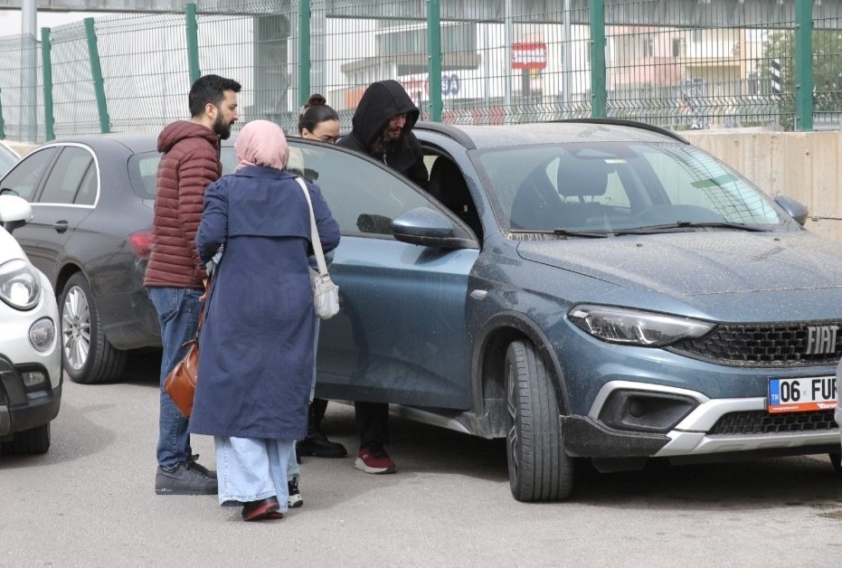 Trafik kazasında hayatını kaybeden k&uuml;&ccedil;&uuml;k &ccedil;ocuğun cenazesi teslim alındı
