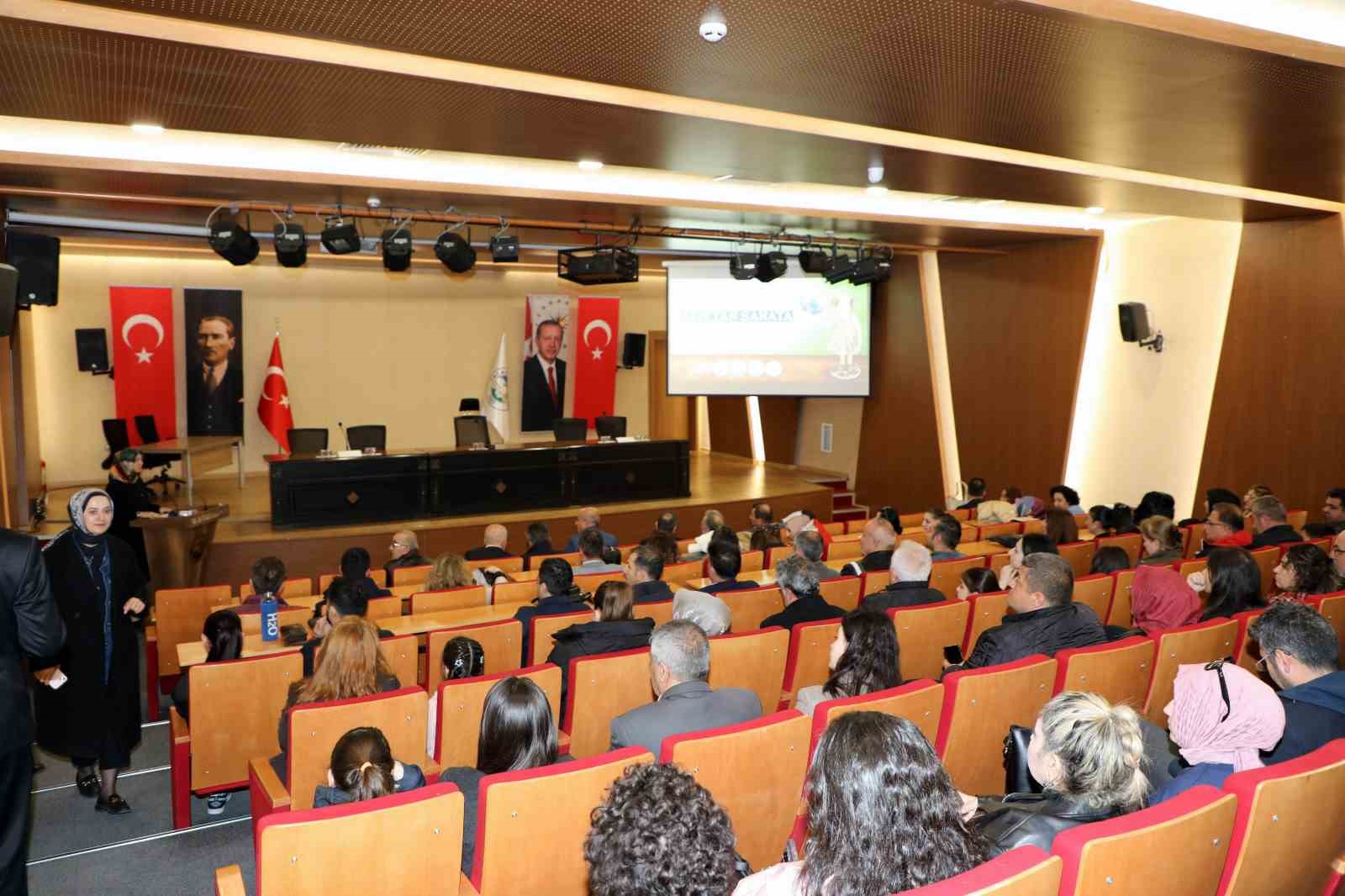 Talas&rsquo;ta atıklar sanata d&ouml;n&uuml;ş&uuml;yor
