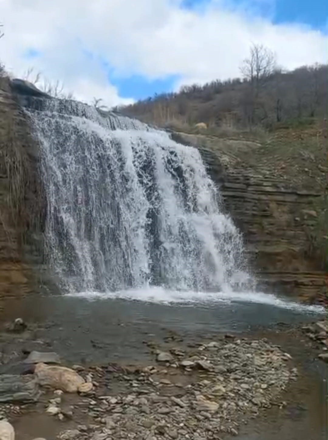 Elazığ&rsquo;da yağışlar sonrası şelaleler coştu
