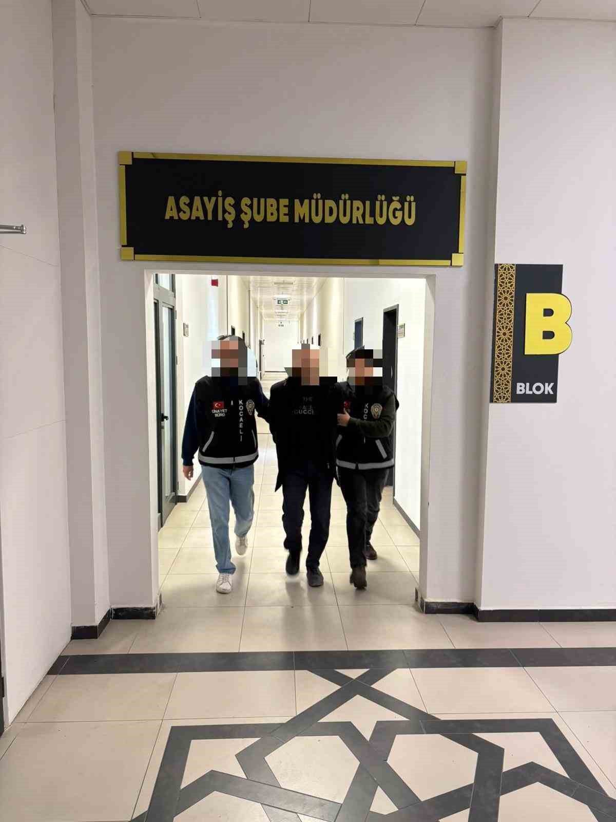 Kardeşini pusu kurarak &ouml;ld&uuml;rd&uuml;, babasının katili &ccedil;ıktı: "Hedefinde annesi de vardı" iddiası
