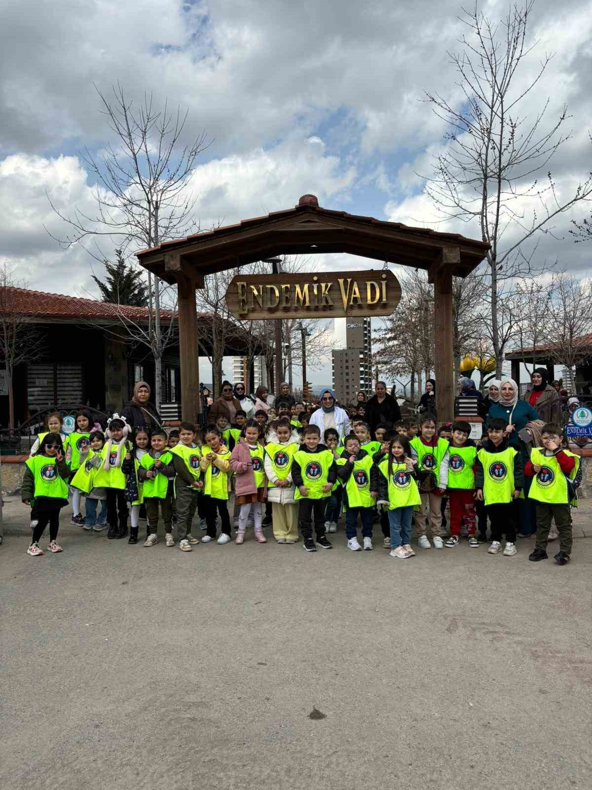 Minikler i&ccedil;in doğada eğlence ve eğitim bir arada
