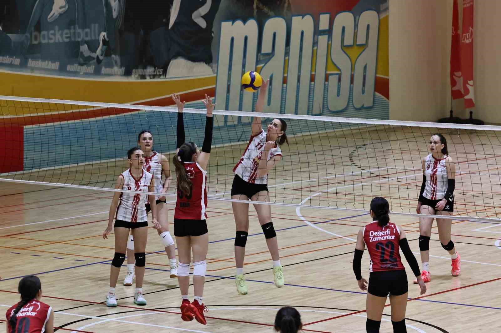 Manisa&rsquo;da Yıldız Kızlar Voleybol İl Şampiyonu Değerli Zamanlar Spor Kul&uuml;b&uuml; oldu
