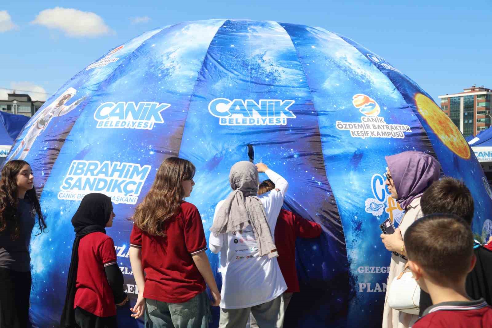 Canik&rsquo;te gen&ccedil; k&acirc;şifler uzayla buluşuyor, g&ouml;ky&uuml;z&uuml;n&uuml; &ouml;ğreniyor
