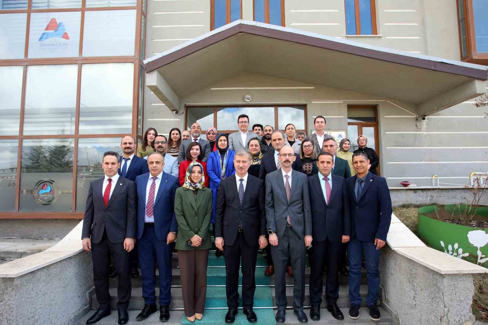 Aİ&Ccedil;&Uuml;&rsquo;de zebra balığı translasyonel tıp araştırma laboratuvarı a&ccedil;ıldı
