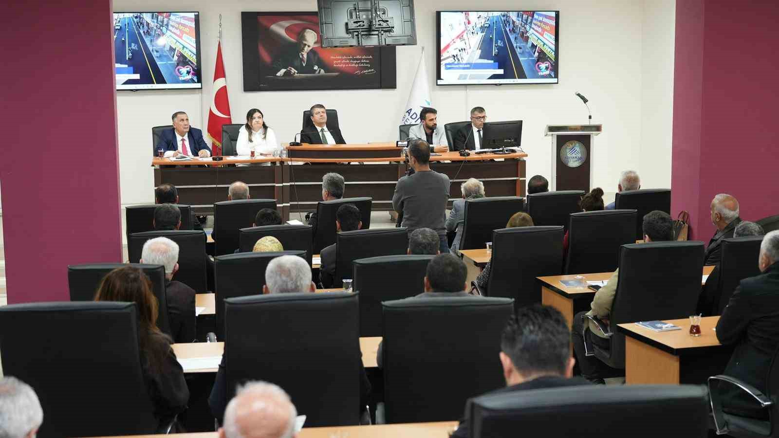 Adıyaman Belediye Meclisinde &lsquo;Kadın&rsquo; g&uuml;ndemi
