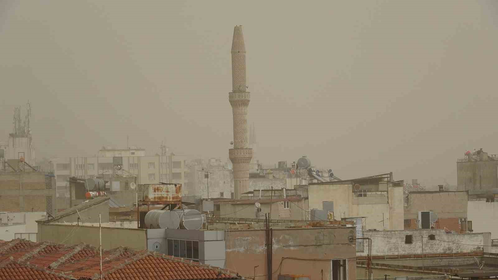 Kilis&rsquo;te toz taşınımı hayatı olumsuz etkiliyor
