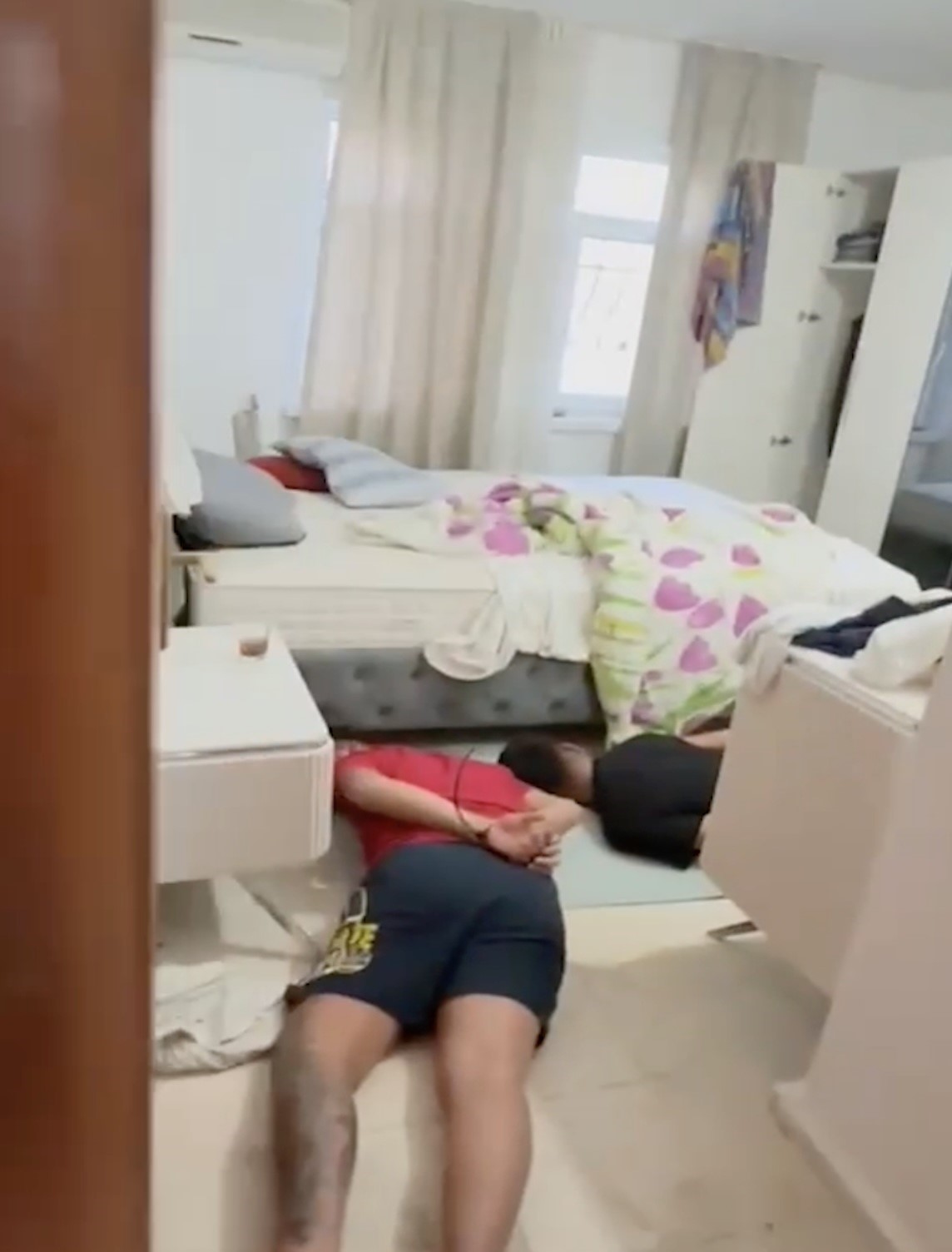 Ev satma vaadiyle milyonlarca liralık vurgun yapan şebeke &ccedil;&ouml;kertildi: 21 tutuklama
