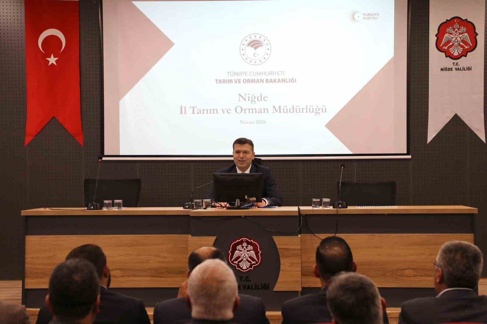 Niğde&rsquo;de sanayilik patates &uuml;retimi masaya yatırıldı
