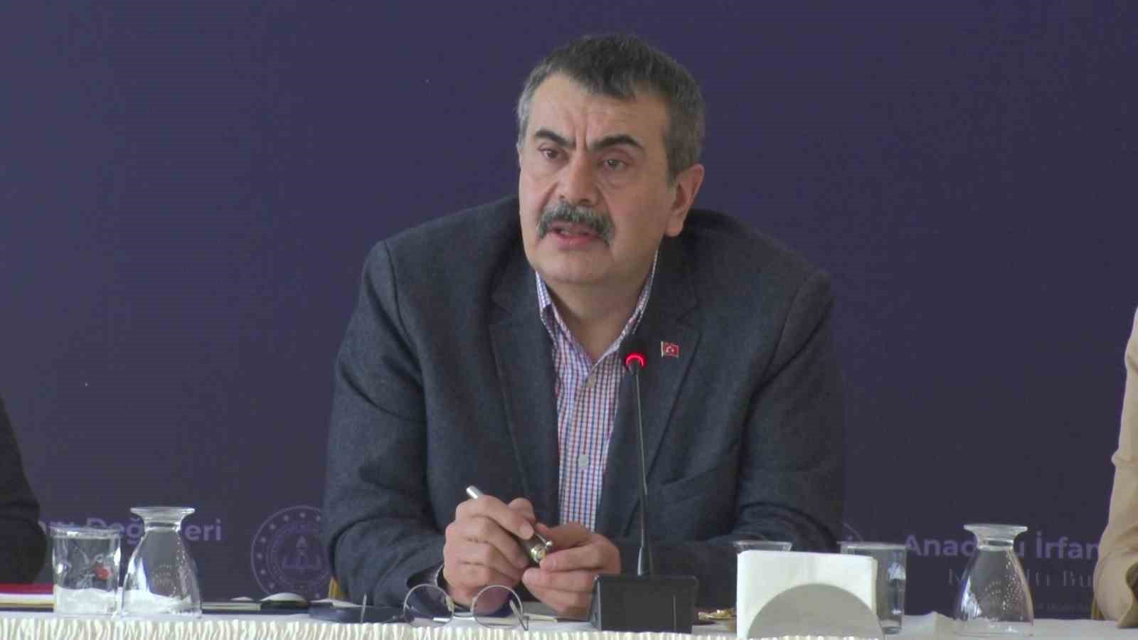 Bakan Tekin: "AK Parti Türkiye’de insan haklarını, yasaksız bir Türkiye’yi politik uygulamalarının odağına yerleştirmiş ve ona göre hareket etmiştir"