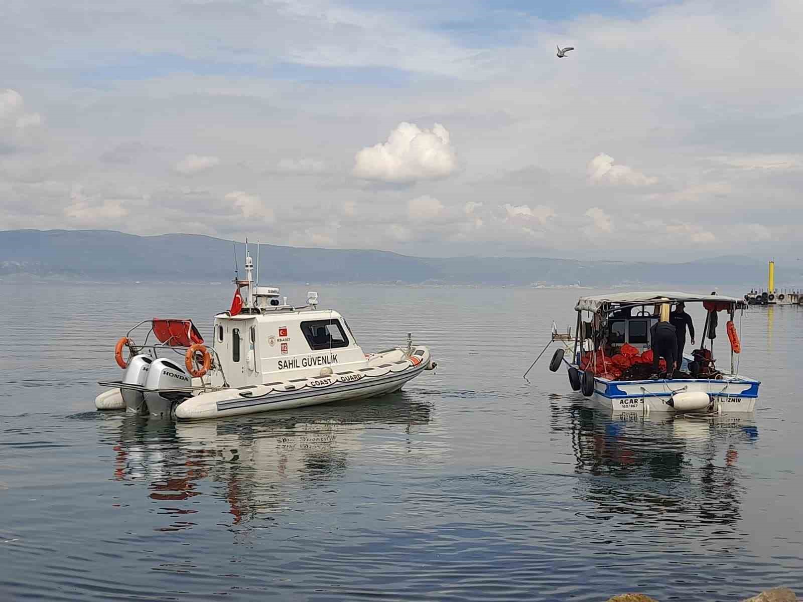 Ka&ccedil;ak midye ihbarı ekipleri alarma ge&ccedil;irdi
