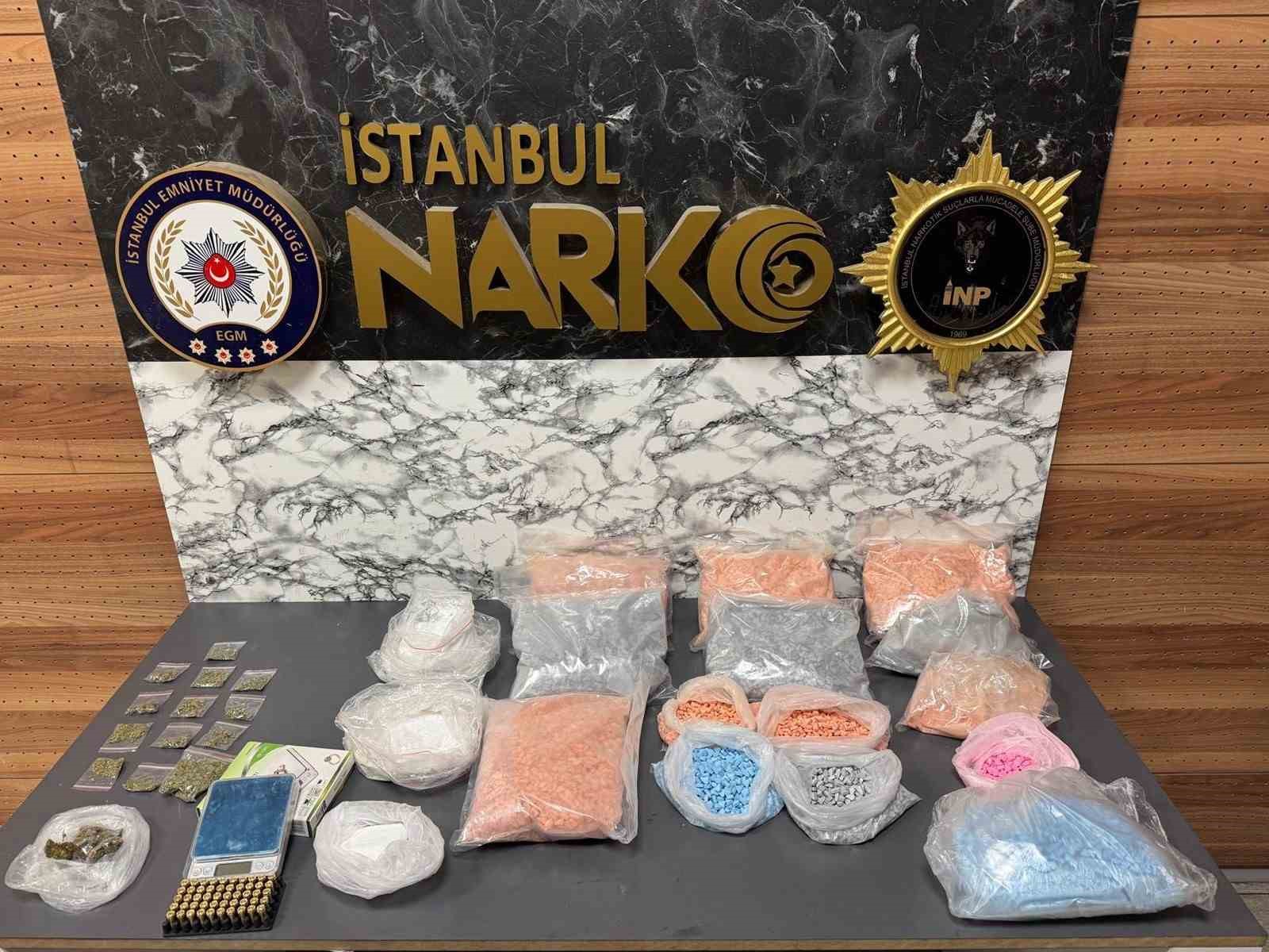 Maltepe’de uyuşturucu operasyonu: On binlerce hap ve kokain ele geçirildi