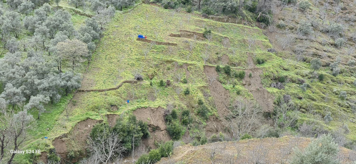 Aydın’da sağanak yağışlar sonrası dağlarda heyelan oluştu