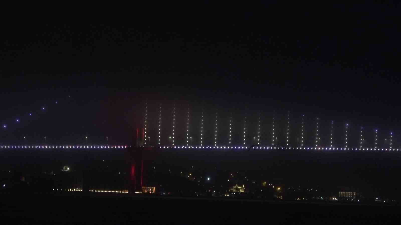 İstanbul&rsquo;da yoğun sis etkili oluyor
