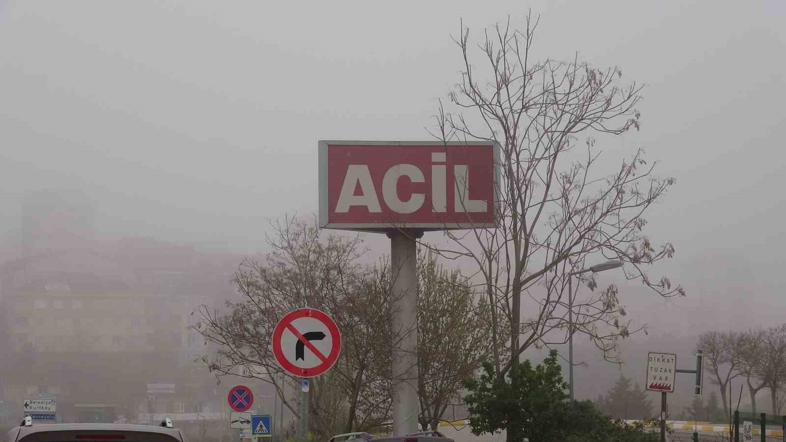 Anadolu Yakası’nda yoğun sis etkili oldu: Görüş mesafesi düştü, sürücüler zor anlar yaşadı
