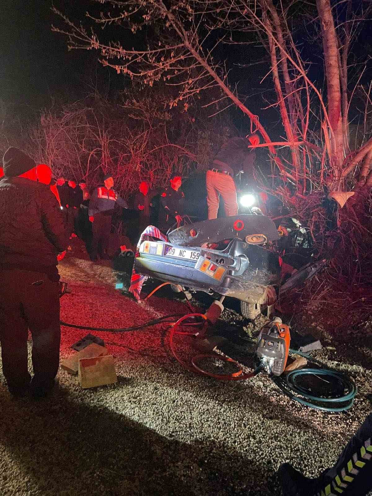 (Düzeltme) Antalya’da trafik kazası: 2 kişi hayatını kaybetti