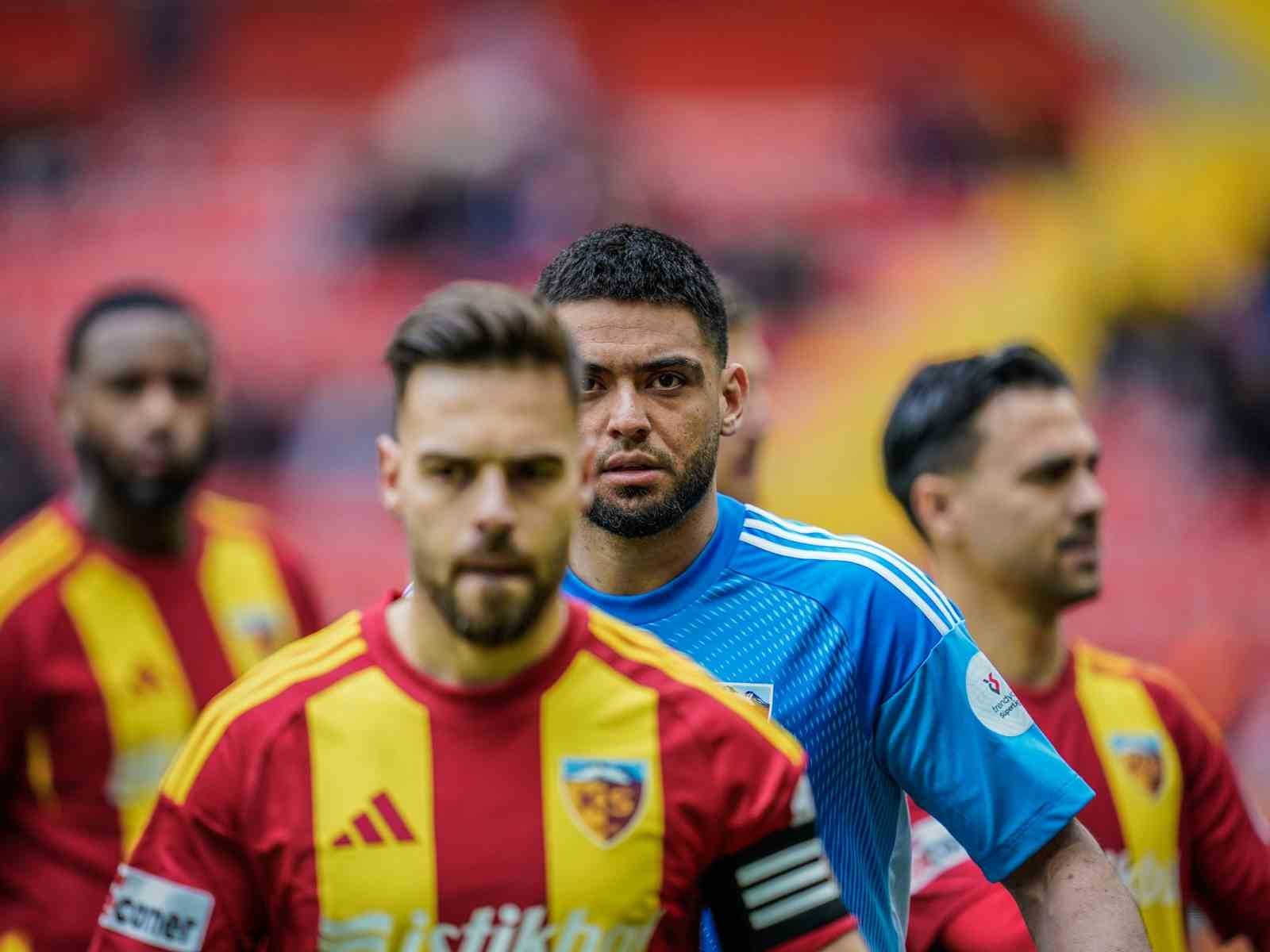 Kayserispor taraftarı Bilal’e tepkili