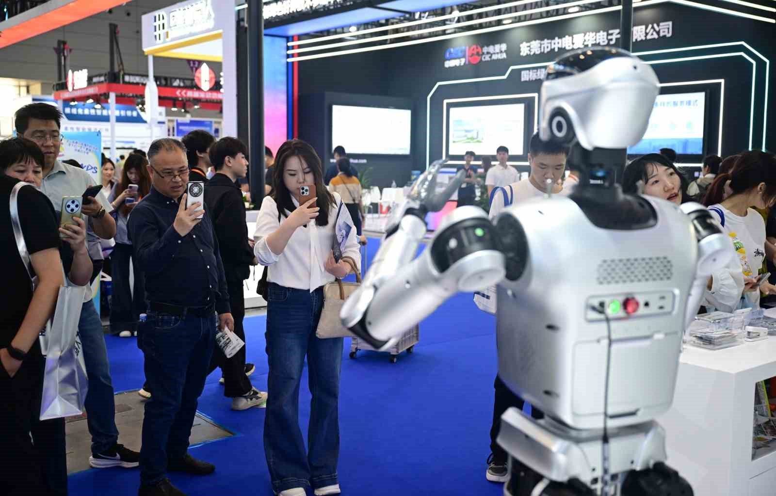 Bursa makine sekt&ouml;r&uuml; temsilcileri ITES China Fuarı&rsquo;na &ccedil;ıkarma yaptı
