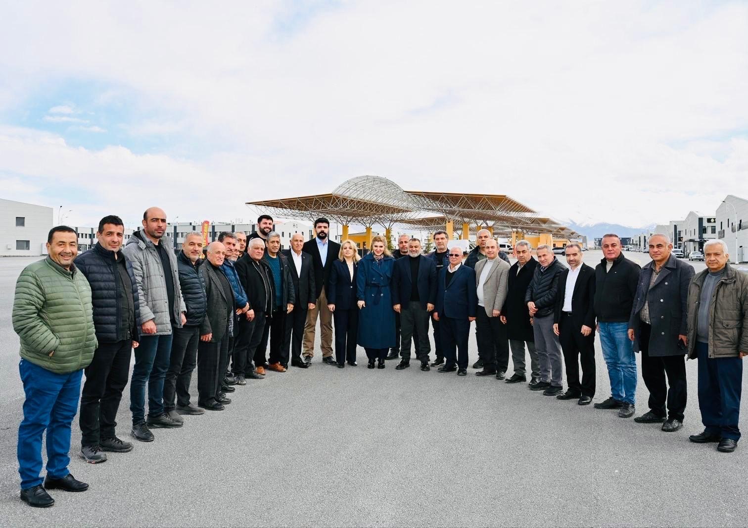 Milletvekili Ölmeztoprak üretici ve vatandaşların taleplerini dinledi