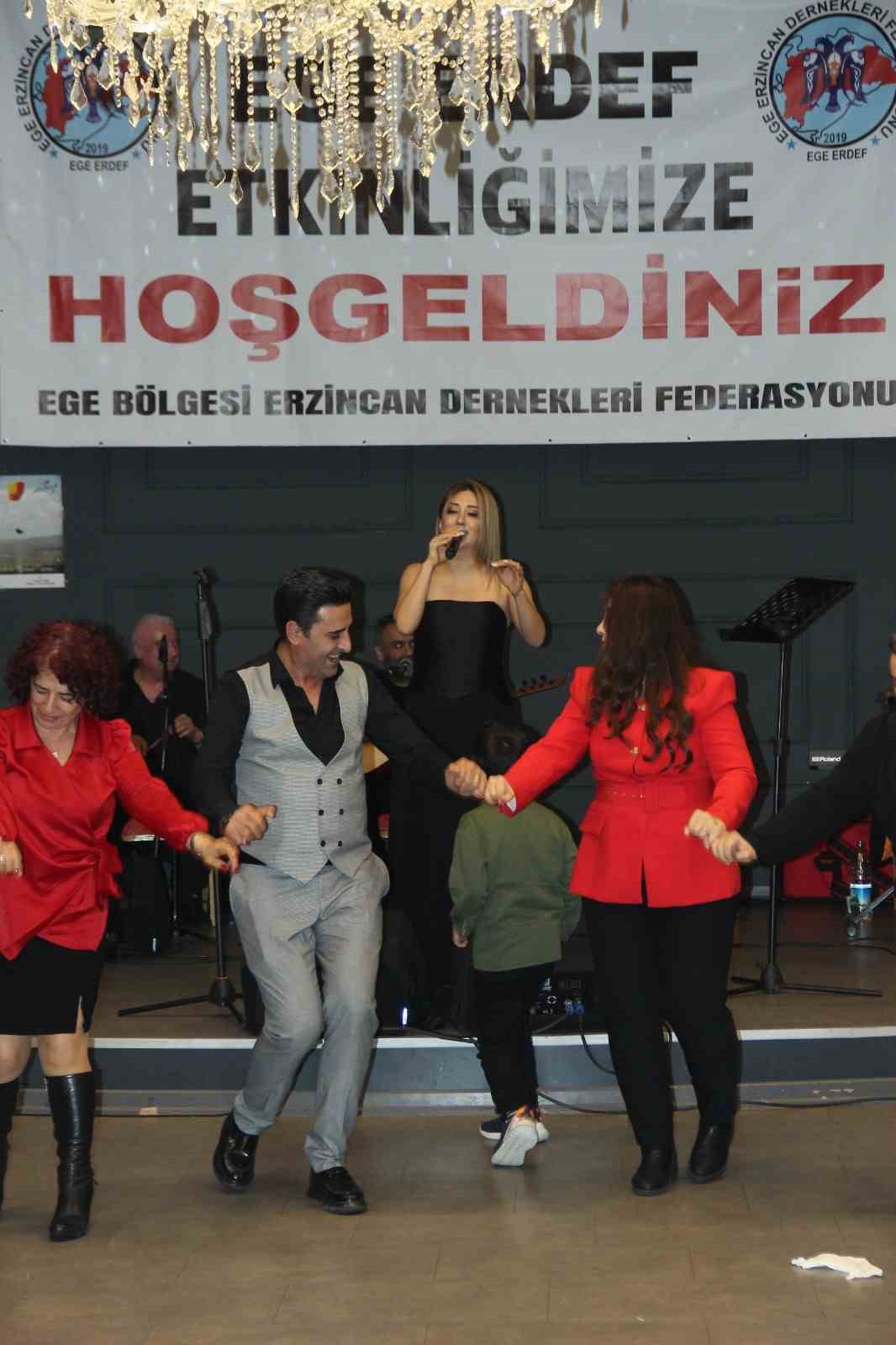 Erzincanlılar İzmir’deki dayanışma gecesinde bir araya geldi