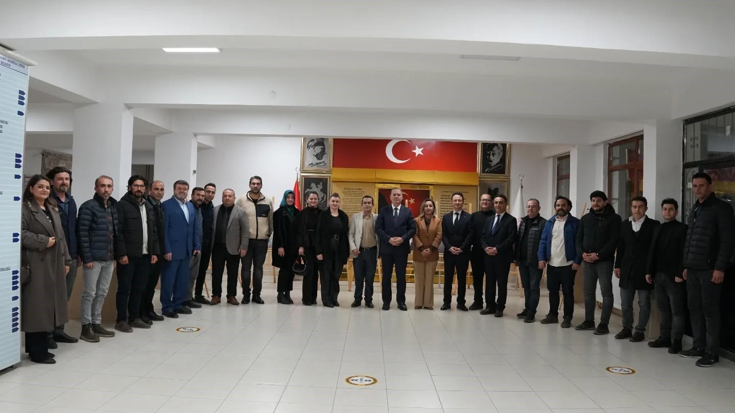 İl Milli Eğitim M&uuml;d&uuml;r&uuml; Tosun, &ouml;ğretmenlerle buluştu
