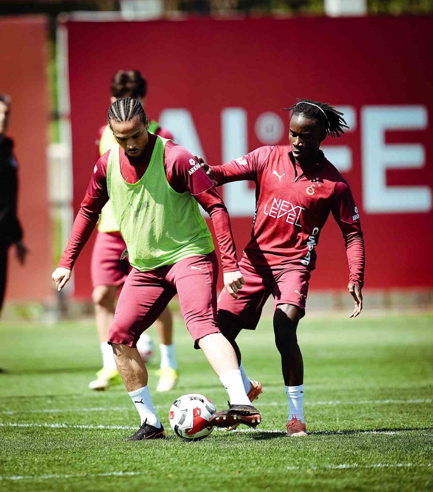 Galatasaray, Göztepe maçı hazırlıklarına başladı