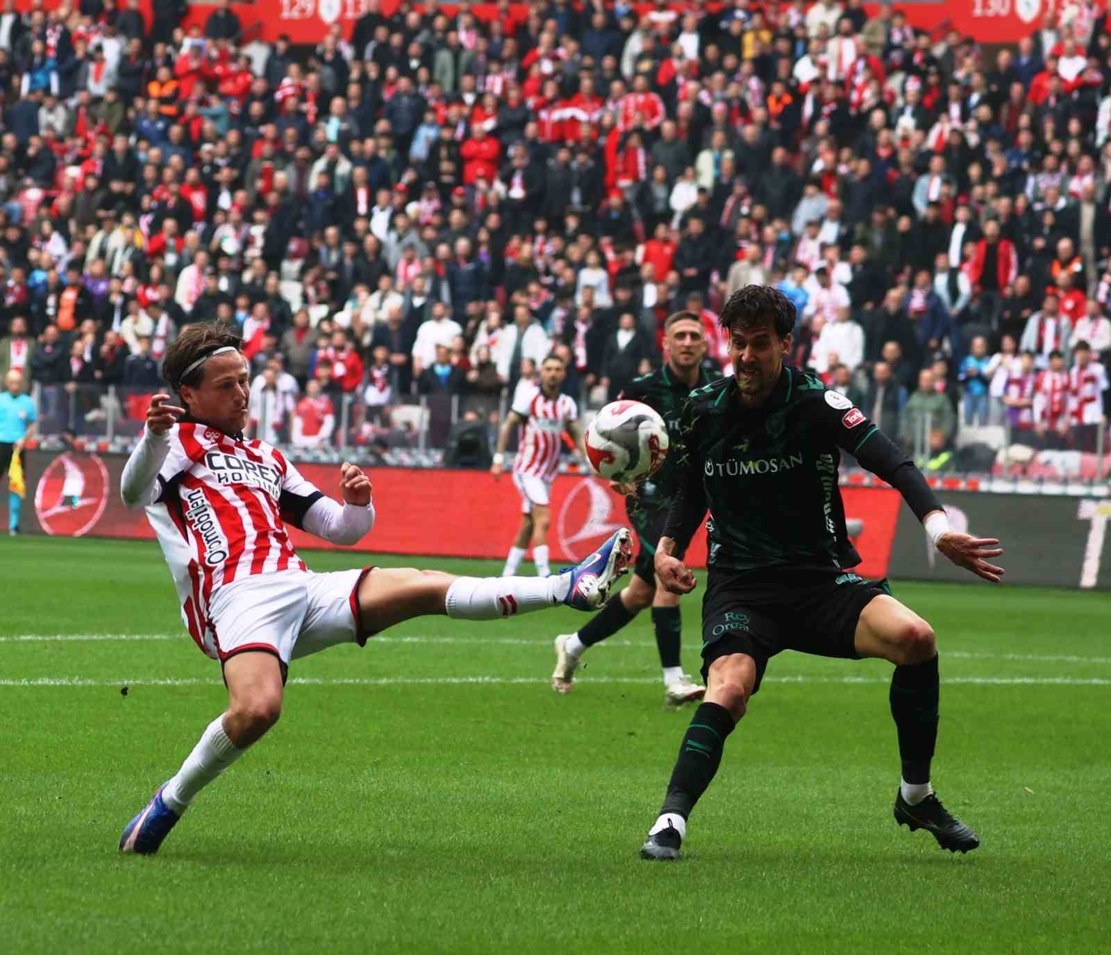 Trendyol Süper Lig: Samsunspor: 2 - Konyaspor: 2 (Maç sonucu)