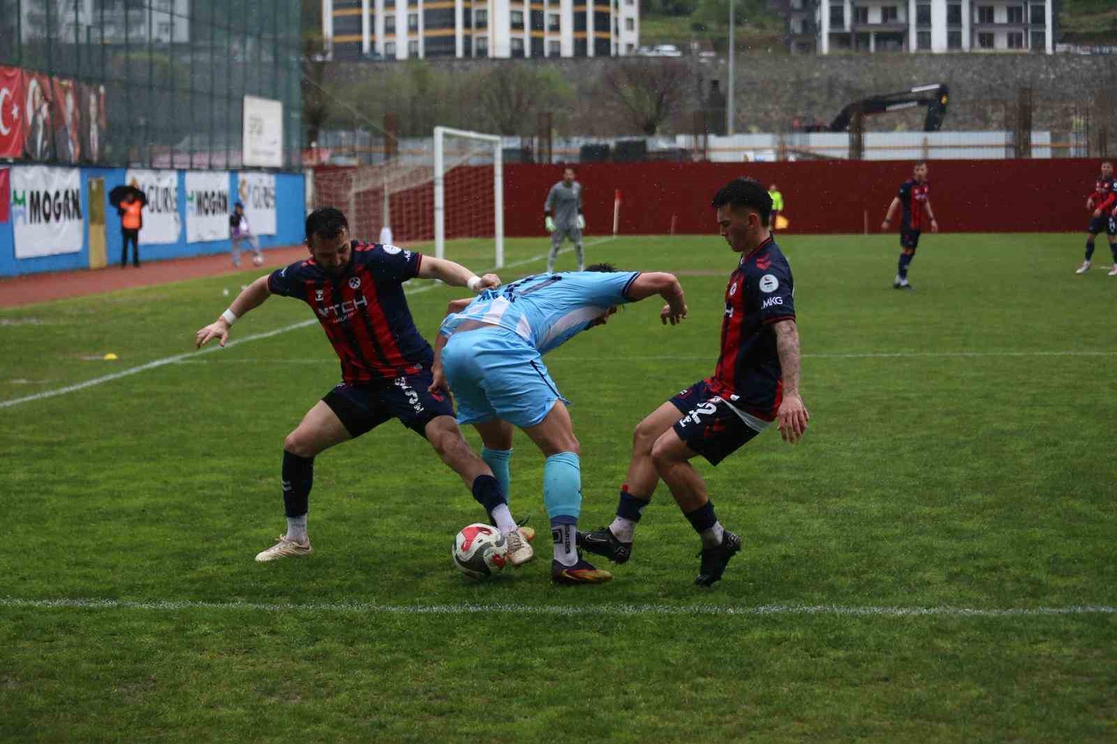TFF 3. Lig: Pazarspor: 3 - Zonguldakspor FK: 3