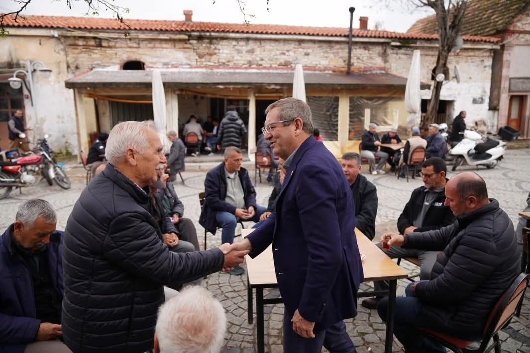 Altınova&rsquo;da Başkan Ergin&rsquo;den halkla samimi buluşma
