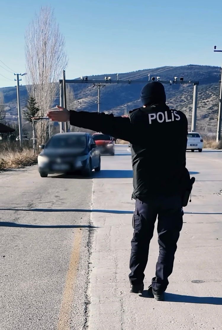 Isparta’da 1 haftalık denetimlerde 24 aranan şahıs yakalandı