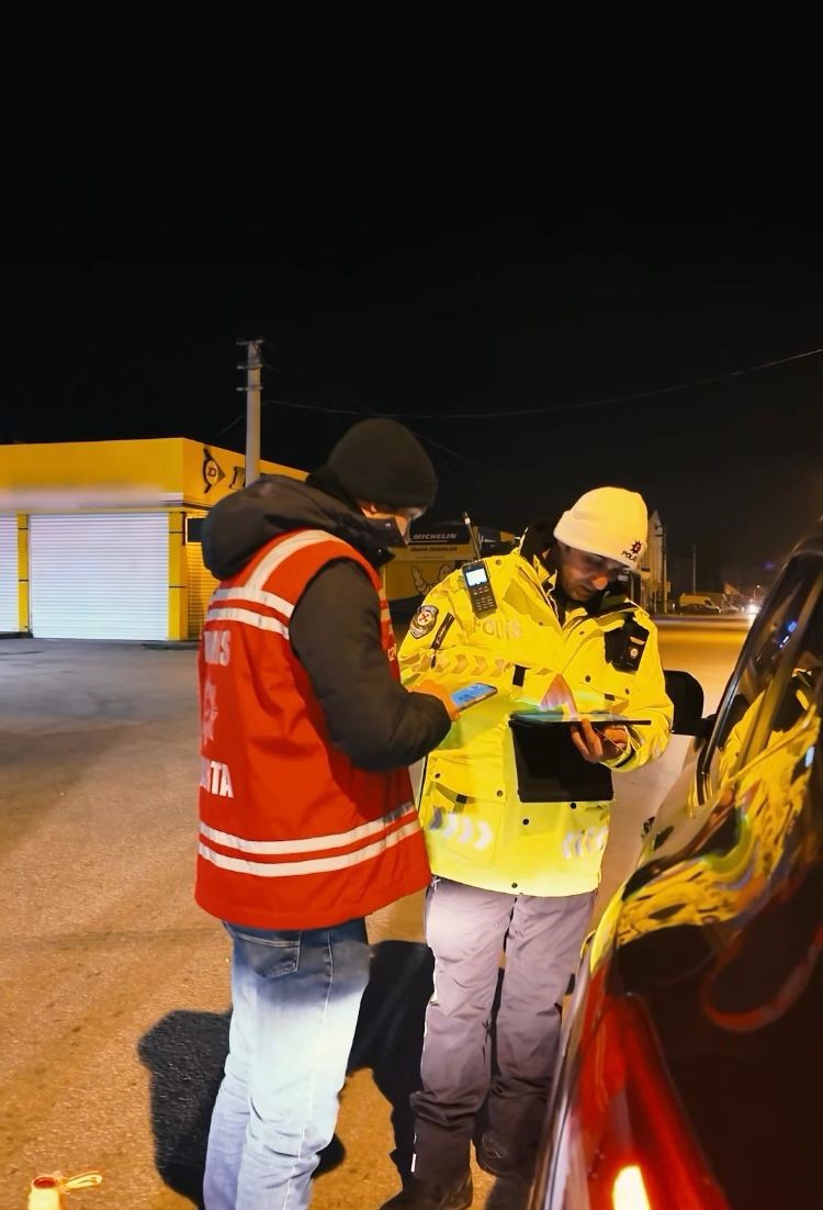Isparta&rsquo;da 1 haftalık denetimlerde 24 aranan şahıs yakalandı
