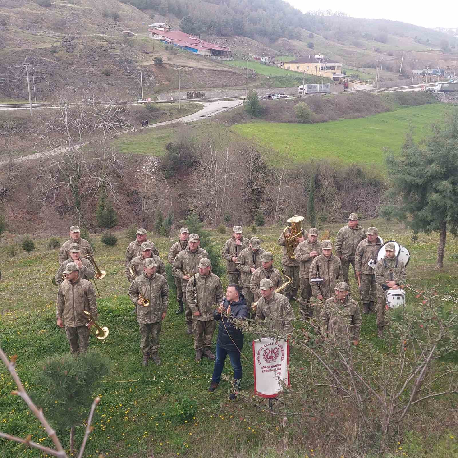 Samsun&rsquo;da Mehmet&ccedil;ik Hatıra Ormanı&rsquo;na fidan dikildi
