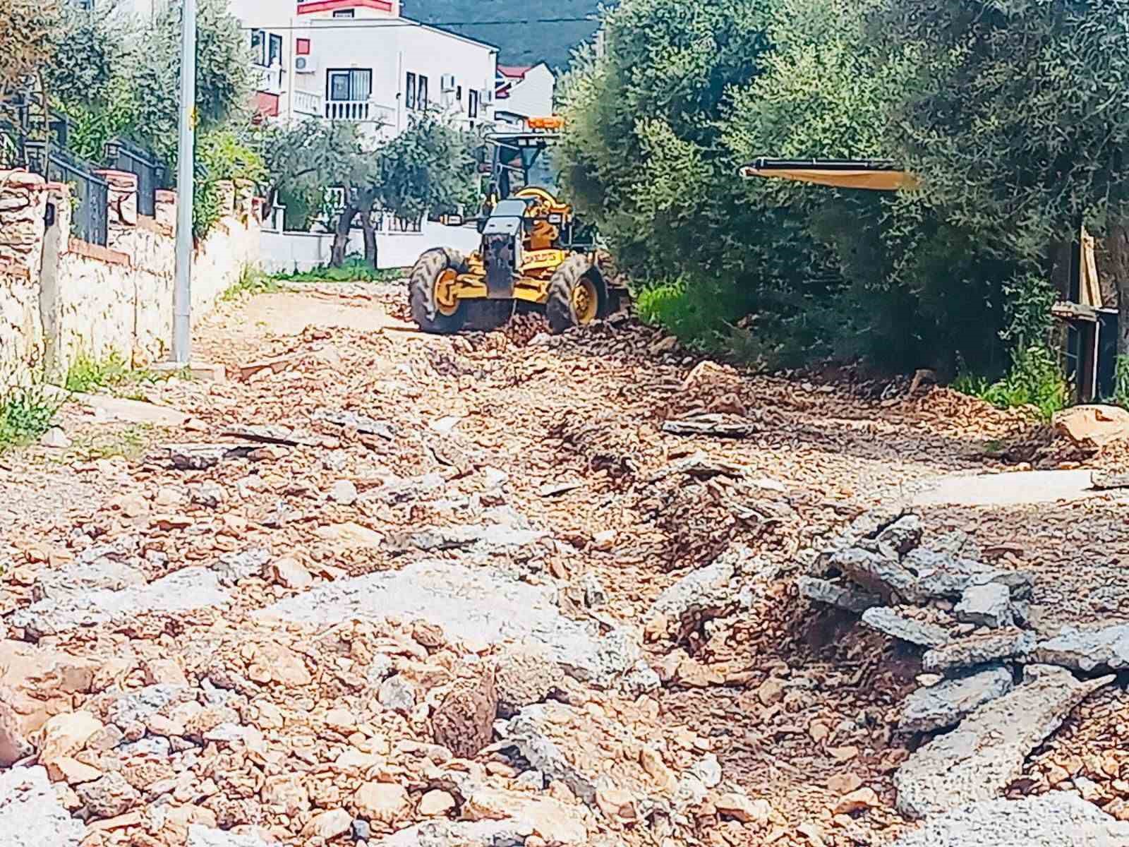Didim&rsquo;de temizlik ve d&uuml;zenleme &ccedil;alışmaları s&uuml;r&uuml;yor
