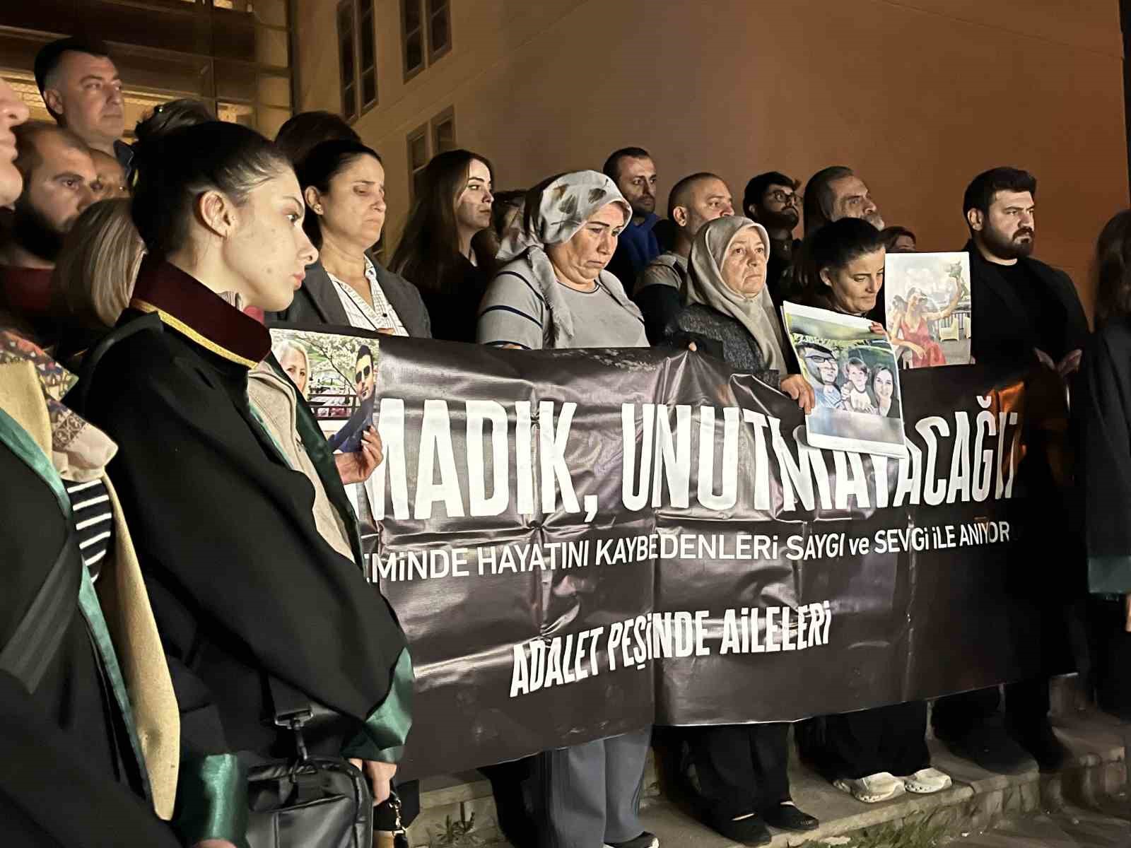 Onlarca kişiye mezar olan R&ouml;nesans Rezidans&rsquo;ın 10&rsquo;uncu duruşması 21 saat s&uuml;rd&uuml;
