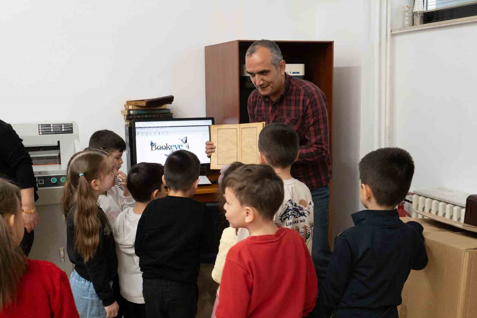 Minik öğrenciler Kütüphane Haftası’nda kitaplarla buluştu