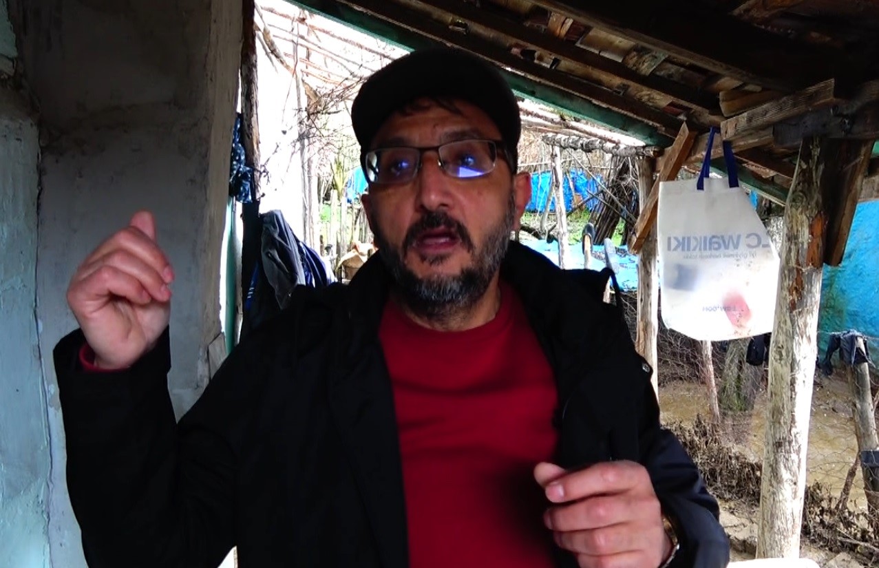 Tavşanlı&rsquo;da g&ouml;let taştı, bir ev ve ahır sular altında kaldı
