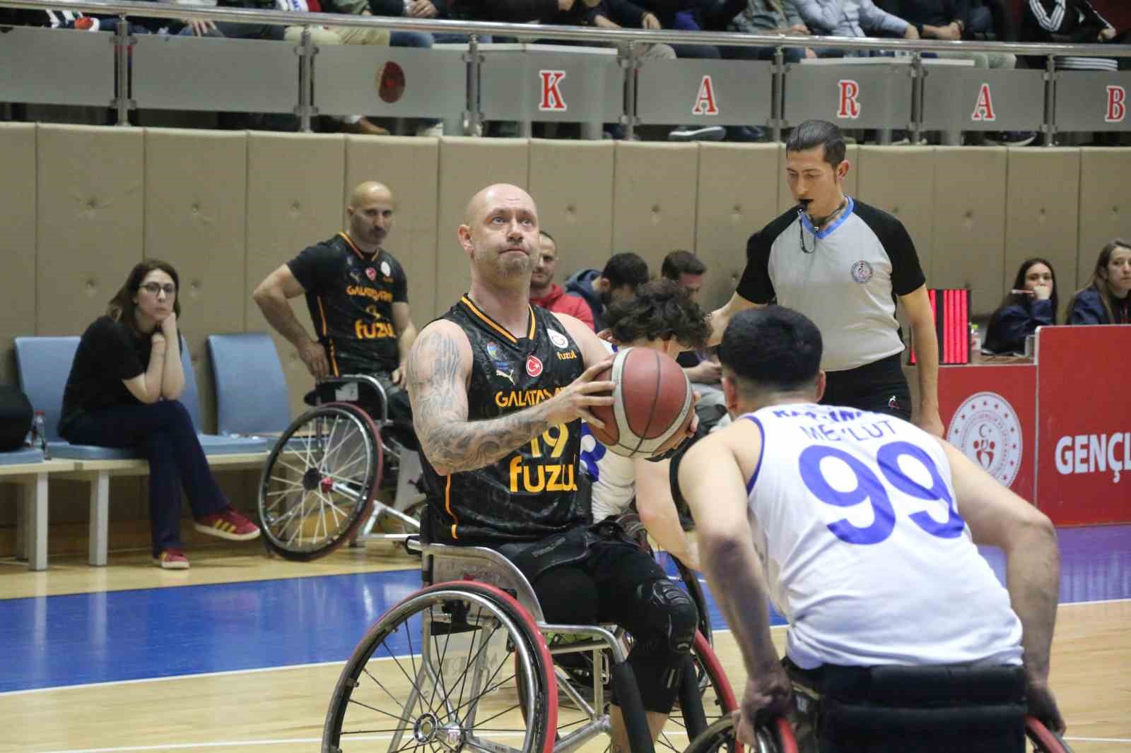 Karab&uuml;k Demir Kartal, sahasında Galatasaray&rsquo;a mağlup oldu
